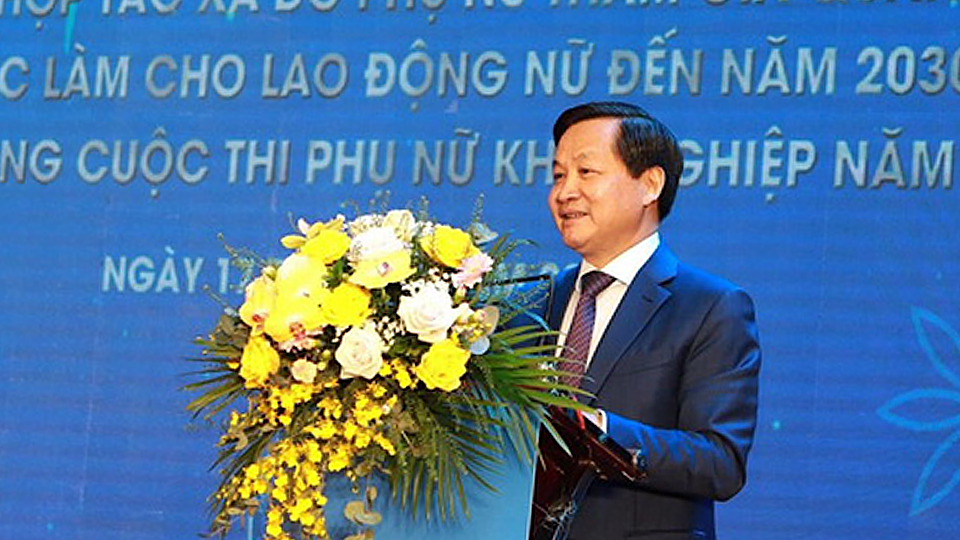 Đồng chí Phó Thủ tướng Chính phủ Lê Minh Khái phát biểu chỉ đạo Hội nghị.
