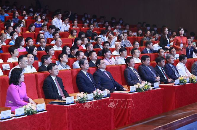 Thủ tướng Phạm Minh Chính và các đại biểu dự Lễ khai mạc Ngày hội Khởi nghiệp quốc gia của học sinh, sinh viên lần thứ V. 