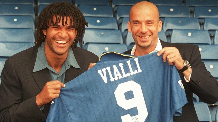 Cùng với Ruud Gullit đến Chelsea, Vialli là một trong những ngôi sao lớn đầu tiên đến thi đấu tại Premier League vào năm 1996.