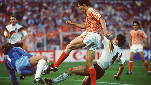 Chuẩn bị không tốt, đội tuyển Hà Lan gây thất vọng tại World Cup 1990, không như những gì họ thể hiện trước đó 2 năm.