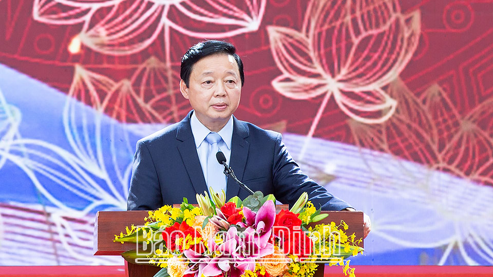 Đồng chí Trần Hồng Hà, Ủy viên Trung ương Đảng, Phó Thủ tướng Chính phủ phát biểu tại buổi lễ.