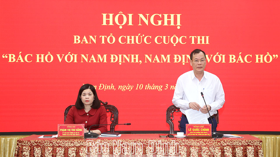 Đồng chí Phạm Thị Thu Hằng, Ủy viên Ban TVTU, Trưởng Ban Tuyên giáo Tỉnh ủy, Phó Trưởng Ban Tổ chức cuộc thi phát biểu tại hội nghị.