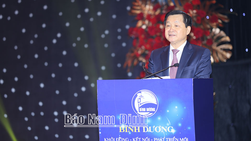 Đồng chí Lê Minh Khái, Bí thư Trung ương Đảng, Phó Thủ tướng Chính phủ phát biểu tại chương trình