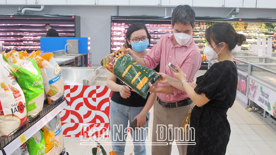 Hưởng ứng Ngày Quyền của Người tiêu dùng Việt Nam (15-3): Bảo vệ quyền lợi người tiêu dùng - 
Xây dựng môi trường kinh doanh lành mạnh