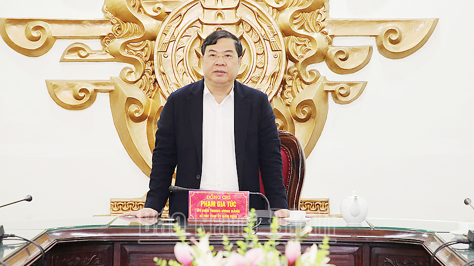 Đồng chí Phạm Gia Túc, Ủy viên BCH Trung ương Đảng, Bí thư Tỉnh ủy, Trưởng Ban Chỉ đạo phát biểu kết luận phiên họp. 
