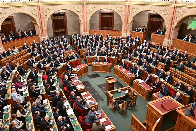 Toàn cảnh phiên họp của Quốc hội Hungary nhằm thông qua nỗ lực gia nhập NATO của Thụy Điển, tại Budapest ngày 26/2/2024. Ảnh: AFP/TTXVN
