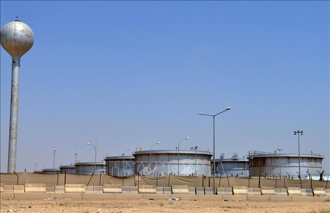 Cơ sở khai thác dầu của Công ty dầu Aramco ở Riyadh, Saudi Arabia. Ảnh: AFP/TTXVN
