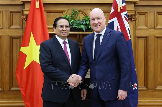 Thủ tướng Phạm Minh Chính với Thủ tướng New Zealand Christopher Luxon. Ảnh: Dương Giang/TTXVN
