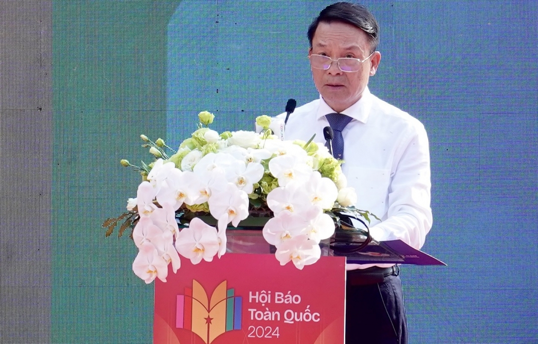 Ông Nguyễn Đức Lợi, Phó Chủ tịch Thường trực Hội Nhà báo Việt Nam, Trưởng Ban tổ chức Hội Báo toàn quốc 2024 phát biểu trong Lễ bế mạc sáng 17/3.

