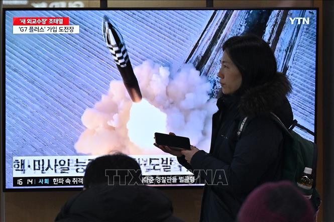 Nhật Bản: Triều Tiên có thể đã phóng 2 tên lửa đạn đạo