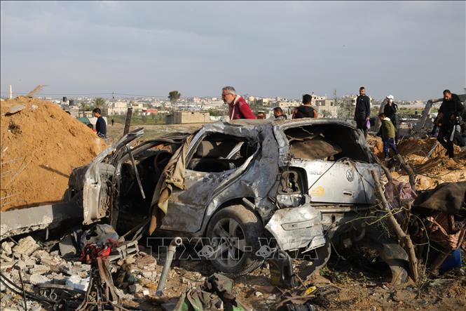 Cảnh đổ nát sau một cuộc không kích của Israel xuống thành phố Rafah, Dải Gaza, ngày 18/2/2024. Ảnh: THX/TTXVN
