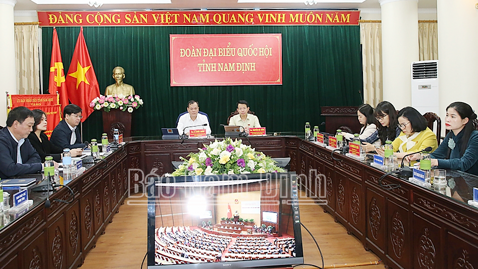 Quang cảnh phiên chất vấn tại điểm cầu tỉnh Nam Định. 
