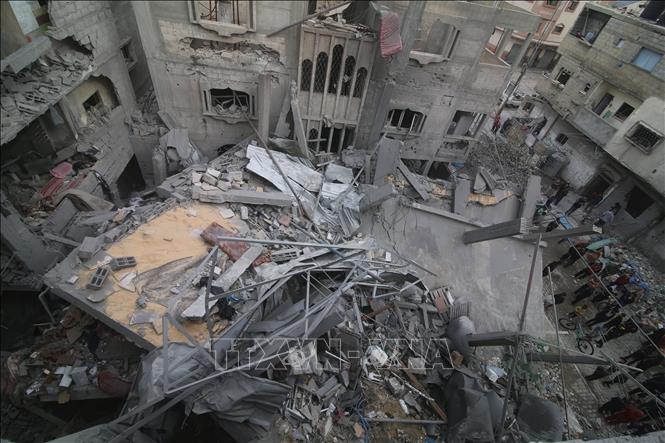 Cảnh đổ nát sau các cuộc không kích của Israel xuống thành phố Rafah, Dải Gaza ngày 24/3/2024. Ảnh: THX/TTXVN
