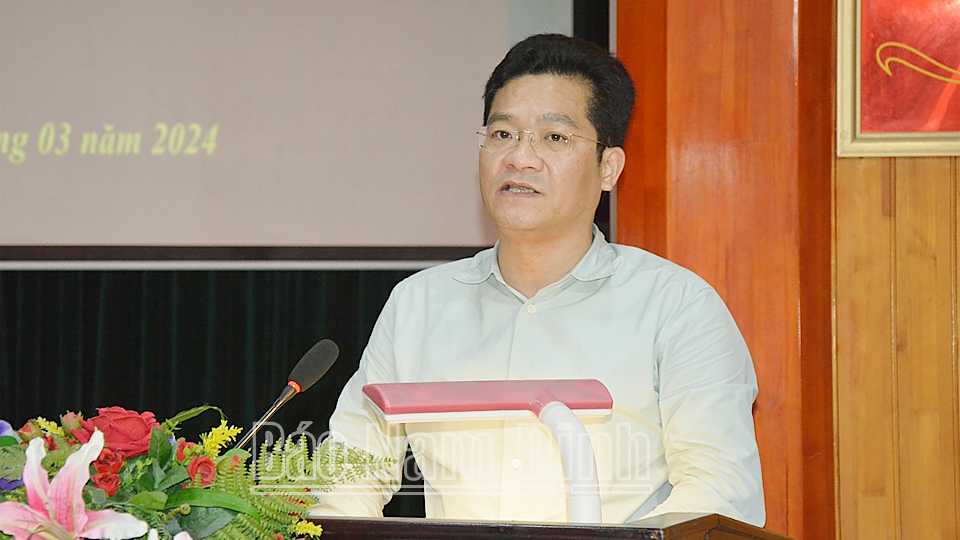 Đồng chí Trần Anh Dũng, Ủy viên Ban TVTU, Phó Chủ tịch Thường trực UBND tỉnh phát biểu tại lễ phát động.
            