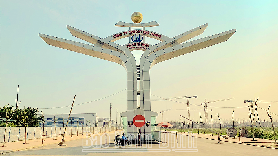 Khu Công nghiệp Mỹ Thuận thu hút nhiều nhà đầu tư nước ngoài về tỉnh Nam Định. 

