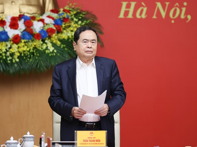 Ủy viên Bộ Chính trị, Phó Chủ tịch Thường trực Quốc hội Trần Thanh Mẫn góp ý cho dự thảo Đề cương Báo cáo