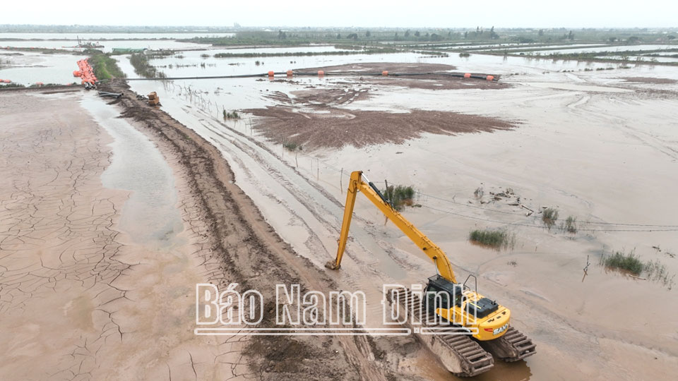 Tập đoàn Xuân Thiện san lấp mặt bằng phần đất của dự án đã được thu hồi. 