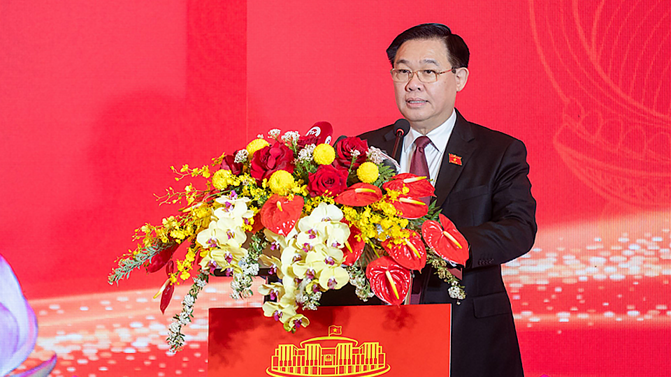Chủ tịch Quốc hội Vương Đình Huệ phát biểu kết luận Hội nghị.
Ảnh: Quochoi.vn