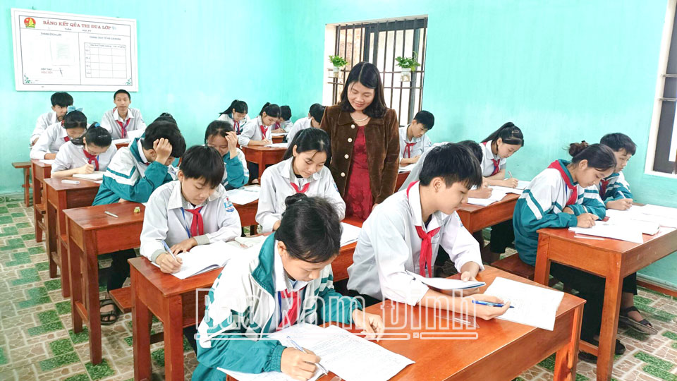 Trường THCS xã Tân Khánh
điểm sáng “Dạy tốt - Học tốt”
