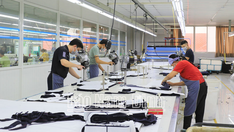 Sản xuất tại Công ty TNHH Padmac Việt Nam, Khu công nghiệp Bảo Minh (Vụ Bản).
Bài và ảnh: Ngọc Linh