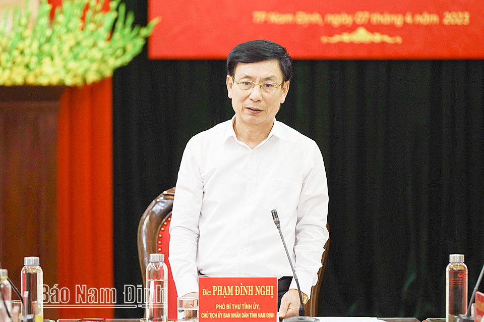 Đồng chí Chủ tịch UBND tỉnh làm việc với thành phố Nam Định