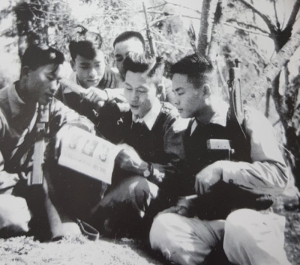 Chiến thắng Điện Biên Phủ - Mốc son lịch sử: Giải quyết tư tưởng, củng cố tinh thần quyết chiến, quyết thắng