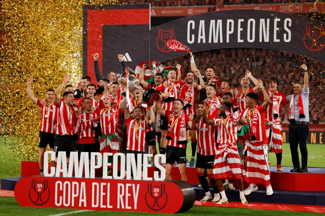 Athletic Bilbao tạo cảm xúc mãnh liệt khi vô địch Cúp Nhà Vua sau 40 năm chờ đợi