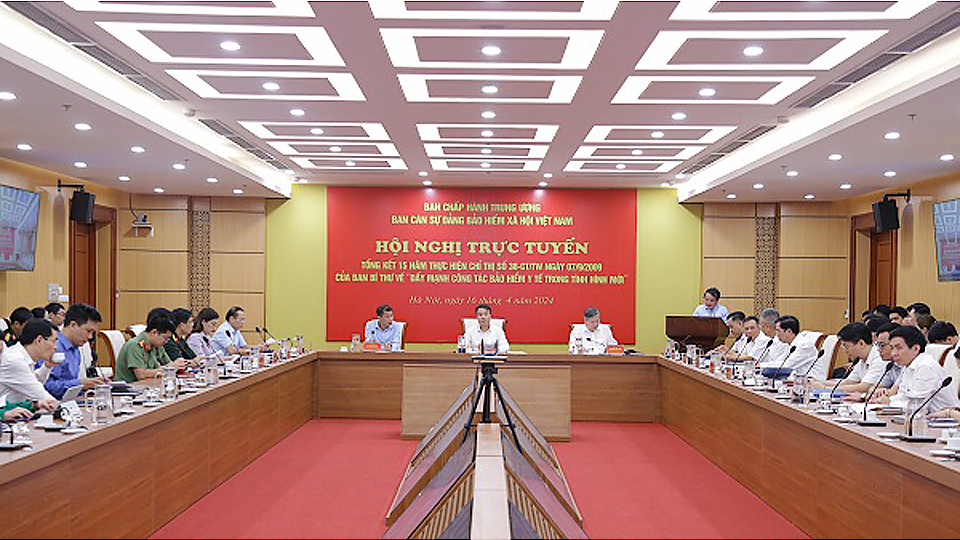 Các đại biểu tham dự tại điểm cầu BHXH Việt Nam.
