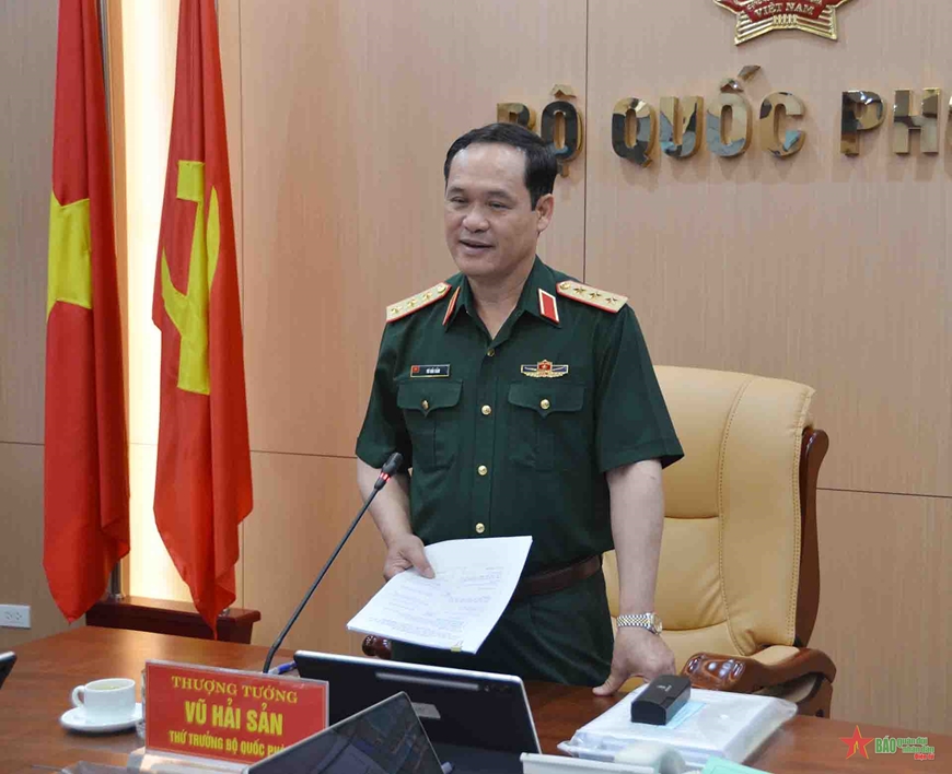  Thượng tướng Vũ Hải Sản chủ trì hội nghị làm việc với Quân khu 3.