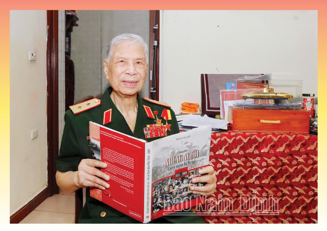 Đồng chí Đặng Quân Thụy sinh năm 1928, 77 năm tuổi Đảng,
quê làng Hành Thiện, xã Xuân Hồng (Xuân Trường).