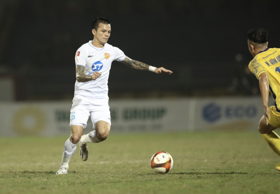 Hữu Tuấn không được đăng ký đá giai đoạn 2 V-League 2023/2024.