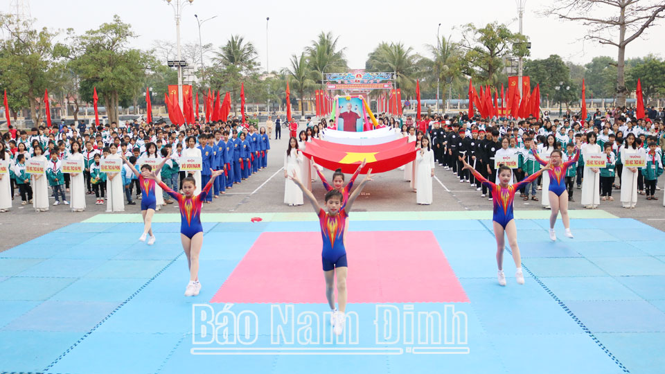 Biểu diễn Aerobic tại Hội khỏe Phù Đổng huyện Hải Hậu lần thứ XI-2024.
