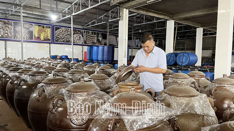 Sản phẩm OCOP ở cơ sở sản xuất, kinh doanh của ông Nguyễn Hồng Thanh, xã Xuân Phong.