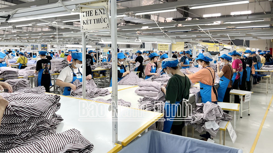 Sản xuất tại Công ty TNHH Smart Shirt 
Garments Manufacturing Bảo Minh, 
Khu công nghiệp Bảo Minh (Vụ Bản).