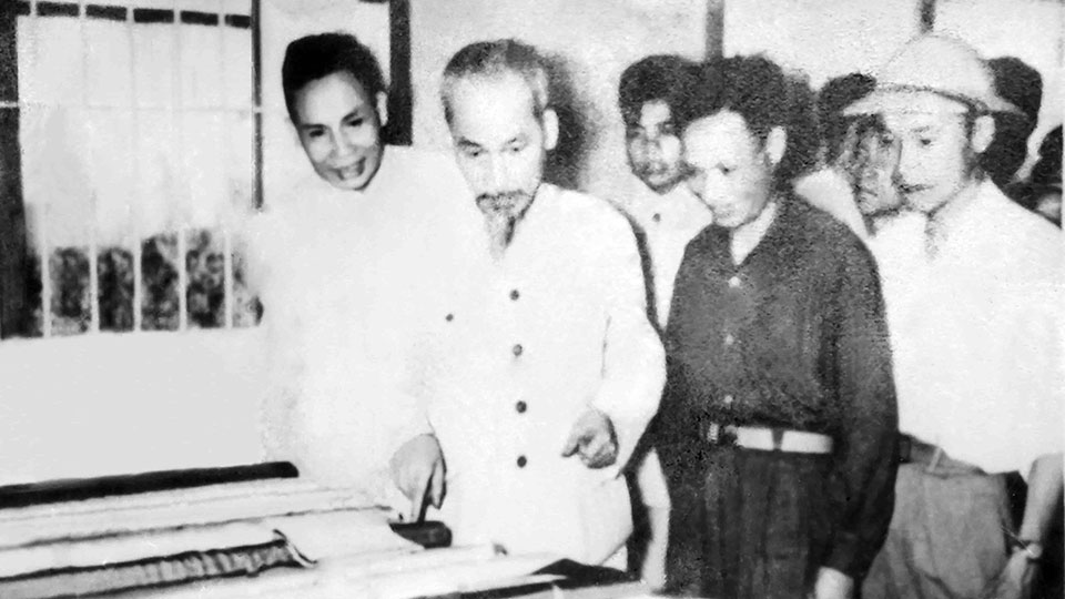 Kỷ niệm 60 năm Ngày Bác Hồ về thăm tỉnh Nam Định (21-5-1963 - 21-5-2023) - Kỳ 2: Chủ tịch Hồ Chí Minh về thăm, làm việc với Đảng bộ và nhân dân tỉnh Nam Định (Ngày 24-4-1957)