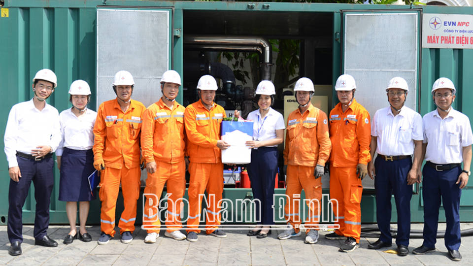 Bảo đảm an toàn nguồn điện phục vụ các hoạt động kỷ niệm 60 năm Ngày Bác Hồ về thăm tỉnh Nam Định