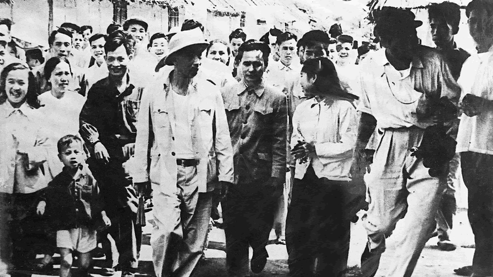 Kỳ 5: Chủ tịch Hồ Chí Minh về thăm, làm việc với 
Đảng bộ và nhân dân tỉnh Nam Định (Ngày 21-5-1963)