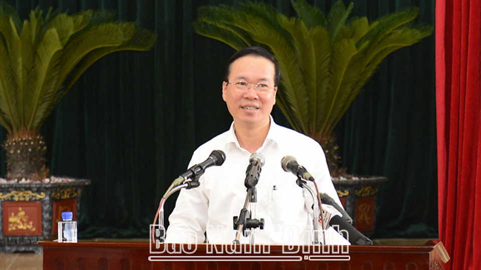 Chủ tịch nước Võ Văn Thưởng phát biểu với Đảng bộ, chính quyền, nhân dân xã Xuân Kiên (Xuân Trường).
            