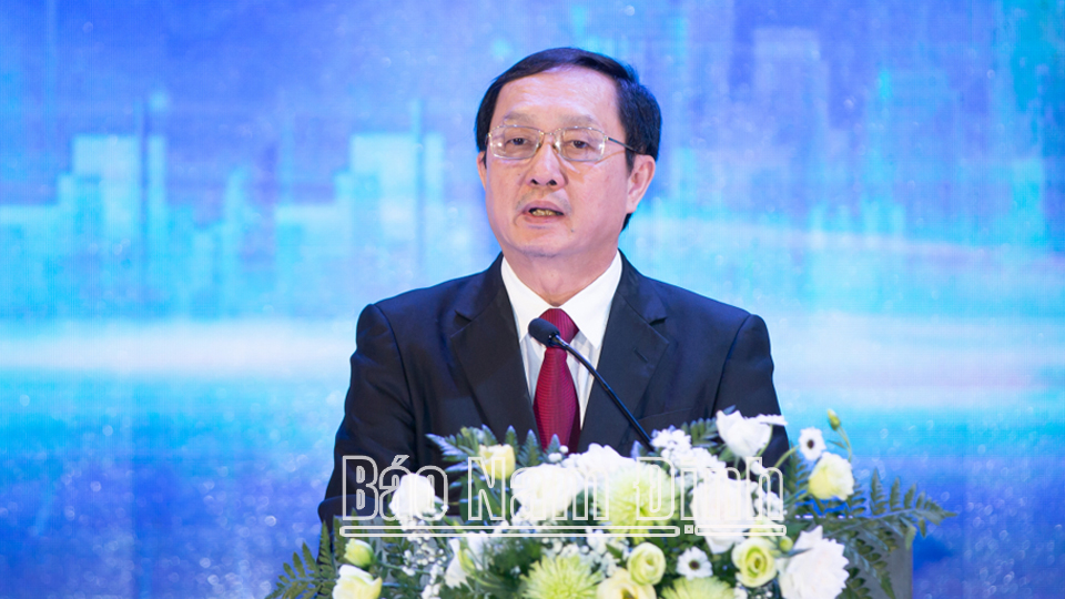 Đồng chí Huỳnh Thành Đạt, Ủy viên BCH Trung ương Đảng, Bộ trưởng Bộ Khoa học và Công nghệ phát biểu tại lễ khai mạc.  ĐT 3
