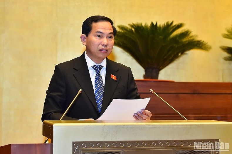 Chủ nhiệm Ủy ban Tài chính, Ngân sách của Quốc hội Lê Quang Mạnh trình bày Báo cáo giải trình, tiếp thu, chỉnh lý dự án Luật Đấu thầu (sửa đổi). 
