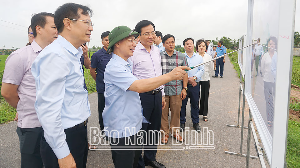 Đoàn công tác của Văn phòng Chính phủ kiểm tra tiến độ các dự án giao thông trọng điểm trên địa bàn tỉnh