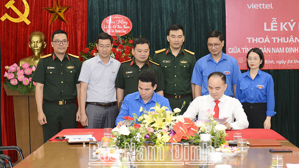 Tỉnh Đoàn và Viettel Nam Định ký kết thỏa thuận hợp tác về chuyển đổi số