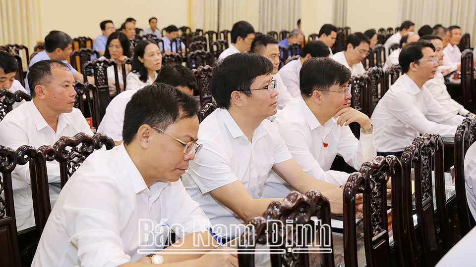 Các đại biểu tham dự Kỳ họp.