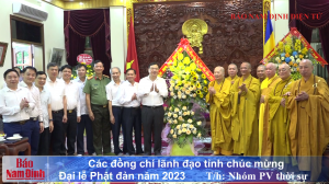 Các đồng chí lãnh đạo tỉnh chúc mừng Đại lễ Phật đản năm 2023