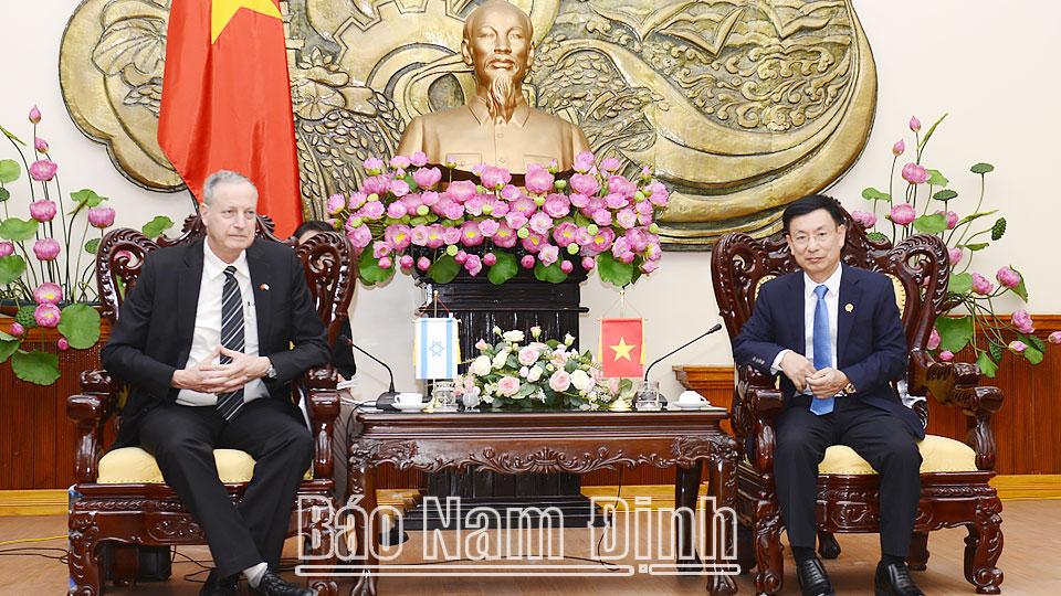 Đồng chí Chủ tịch UBND tỉnh tiếp, làm việc với Đại sứ Israel tại Việt Nam