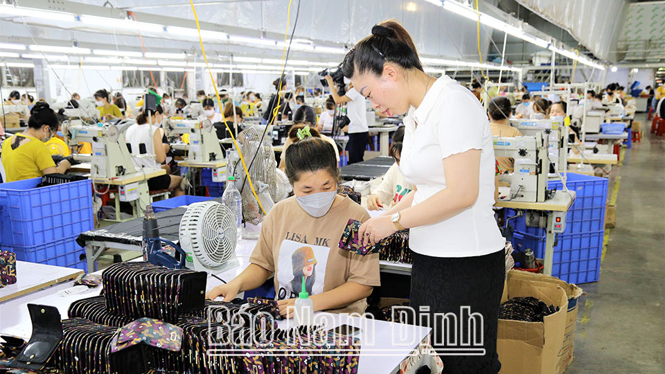 Công đoàn Công ty TNHH RONGCHEN, Cụm công nghiệp Cổ Lễ (Trực Ninh) luôn quan tâm chăm lo cho người lao động.