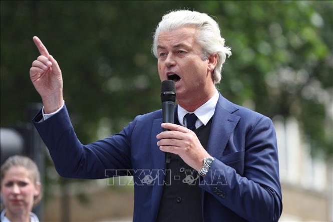 Lãnh đạo đảng PVV của Hà Lan Geert Wilders phát biểu tại một sự kiện ở London, Anh ngày 9/6/2018. Ảnh (tư liệu): AFP/TTXVN
