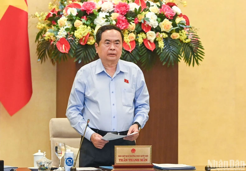 Phó Chủ tịch Thường trực Quốc hội Trần Thanh Mẫn phát biểu khai mạc phiên họp. 