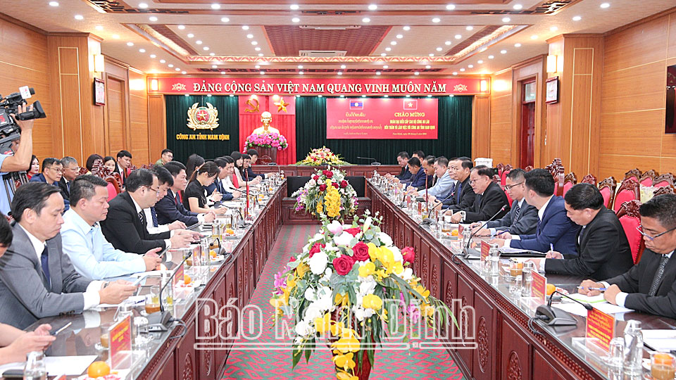 Đoàn đại biểu Bộ Công an Lào thăm và làm việc tại Công an tỉnh Nam Định
