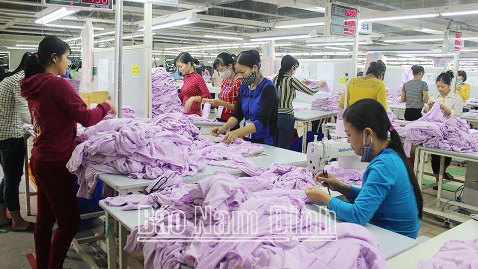 Công ty TNHH Việt - Pan Pacific Nam Định (Nam Trực) thực hiện tốt các quy định về an toàn vệ sinh lao động.
